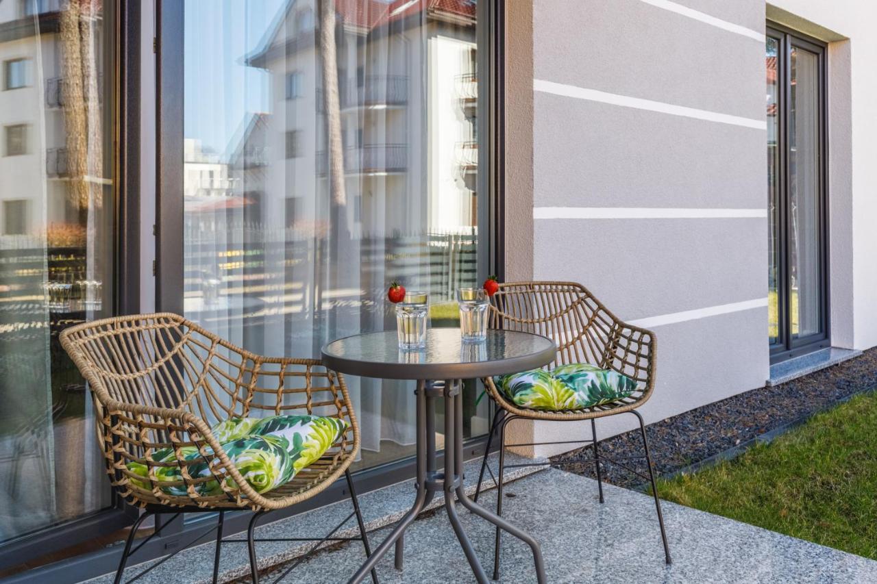 Apartment With Parking 500 M From The Sea By Noclegi Renters Międzywodzie Dış mekan fotoğraf