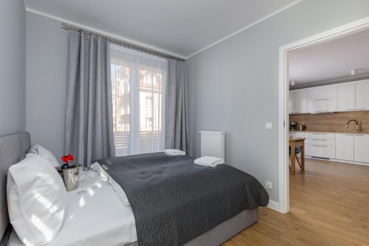 Apartment With Parking 500 M From The Sea By Noclegi Renters Międzywodzie Dış mekan fotoğraf