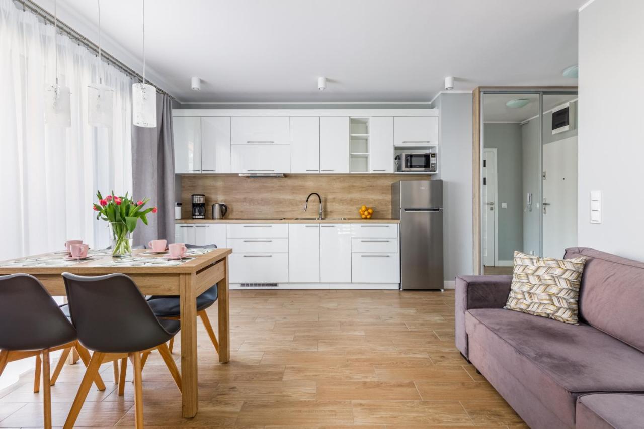 Apartment With Parking 500 M From The Sea By Noclegi Renters Międzywodzie Dış mekan fotoğraf